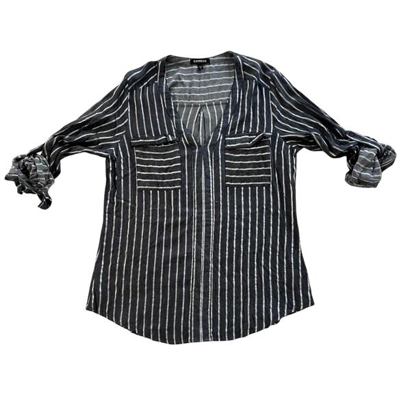 Express Women’s Blue-Gray/White Pin Stripe Blouse Top Size Medium - Picture 4 of 7